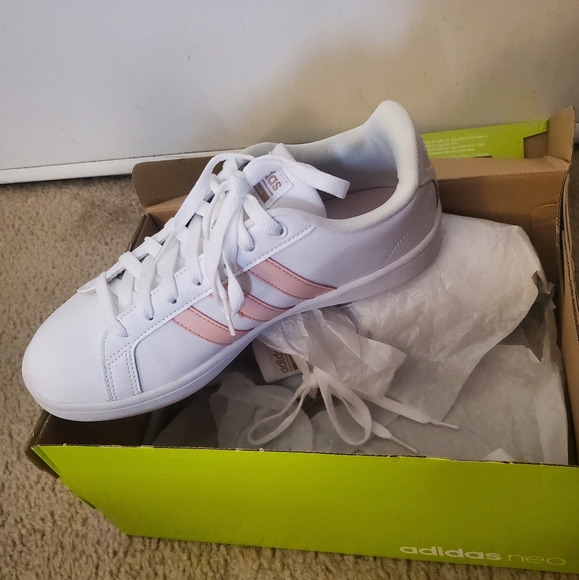 Adidas Neo sneakers - Picture 1 of 2